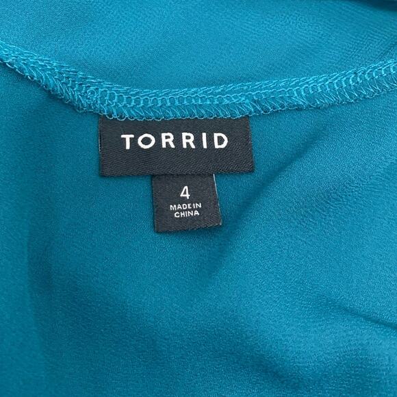 Torrid Strappy Blouse Size 4 Top Sheer Shirt Flowy V-Neck Adjustable Straps - Picture 3 of 9